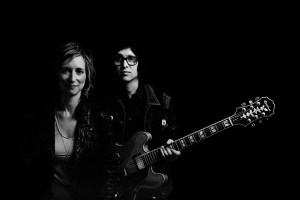 TheSingles_300dpi_6x4_bw